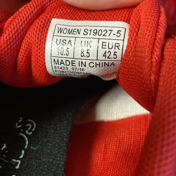 Track Spikes - Picture 3 of 3